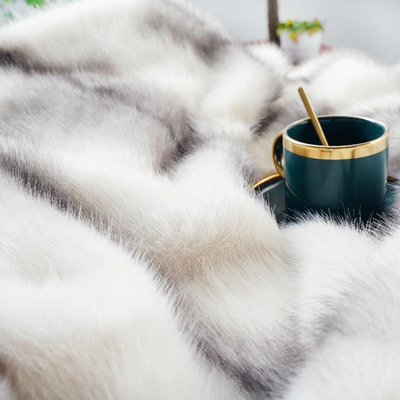 Bed Double King Size Throw Blanket New Winter Faux-fur Thickened Plush Blanket Flannel Imitation Fox Fur Warm Soft Blanket