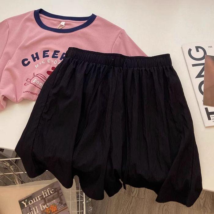 

Женские крутые плиссированные повседневные шорты - Летние свободные с широкими штанинами, универсальные шорты для дома или улицы. XL чёрный