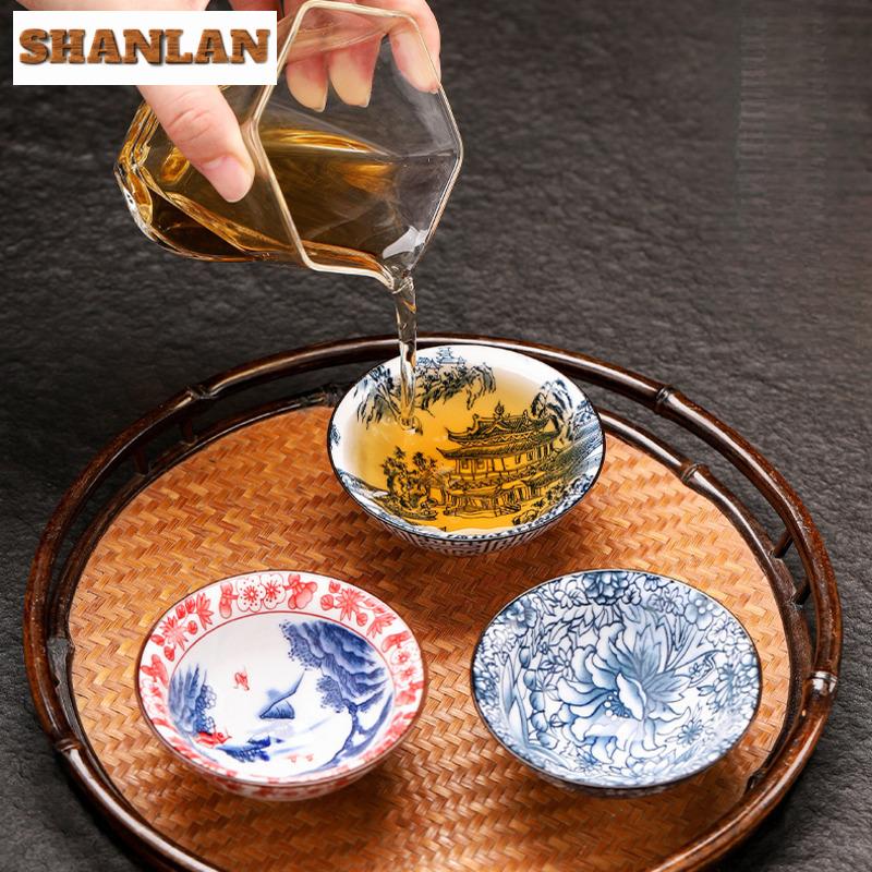 Čínský modrý a bílý porcelánový čajový šálek, butiky, čajová miska, ručně vyráběná čajová souprava, příslušenství, přenosný hlavní šálek, čajový stolek