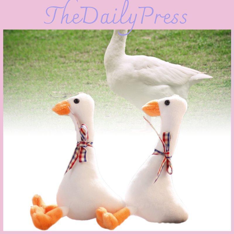 Cute Goose Plush Keychain Adorable Miniature Stuffed Animal Bag Charm 18cm