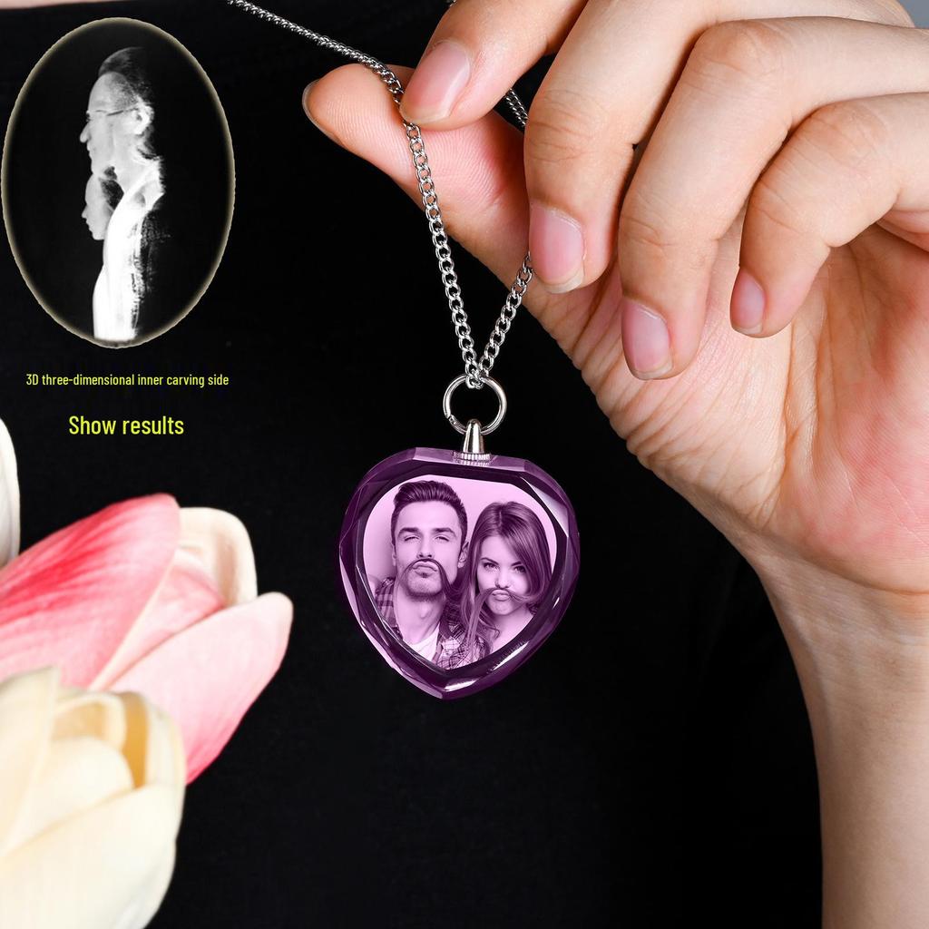 3D Laser Engraved Pet Photo Crystal Pendant Necklace - Commemorative Gift