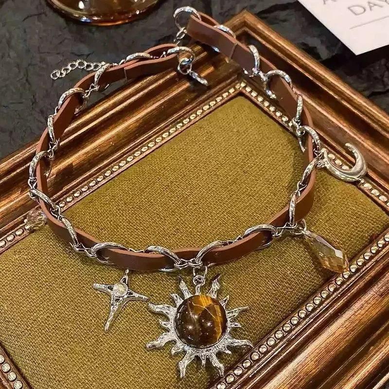 Punk Gothic Leather Sunflower Brown Necklace Stars Moon Vintage Pendant Chocker Necklaces for Women Fashion Jewelry Couple Gift