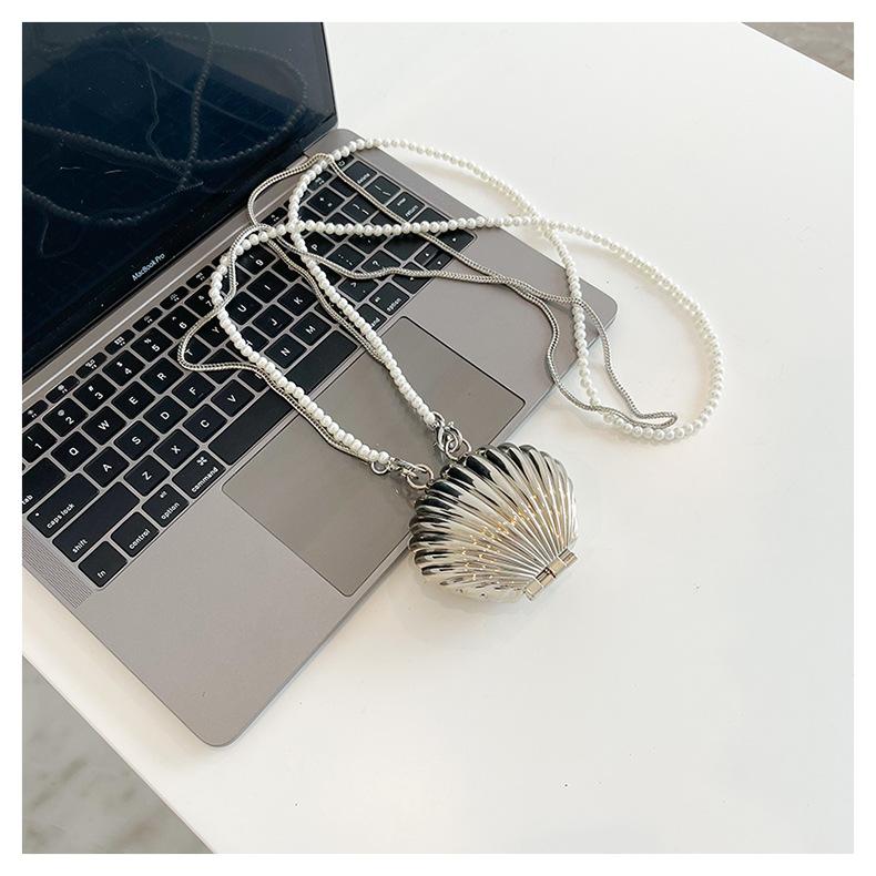 2025 New Summer Lipstick Bags for Women Fashion Pearl Mini Purse Crossbody Bag High Quality Gold Shell Bag Designer Shoulder Bag