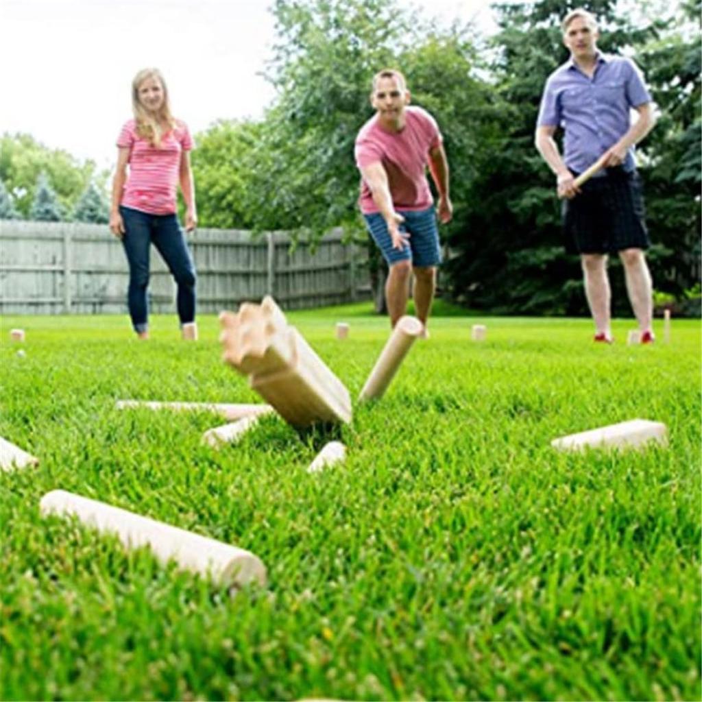 Gioco da esterno in stile nordico, set in legno per il lancio del Kubbu per giardini e prati, sport all'aperto per famiglie e gruppi numerosi, adatto ai bambini
