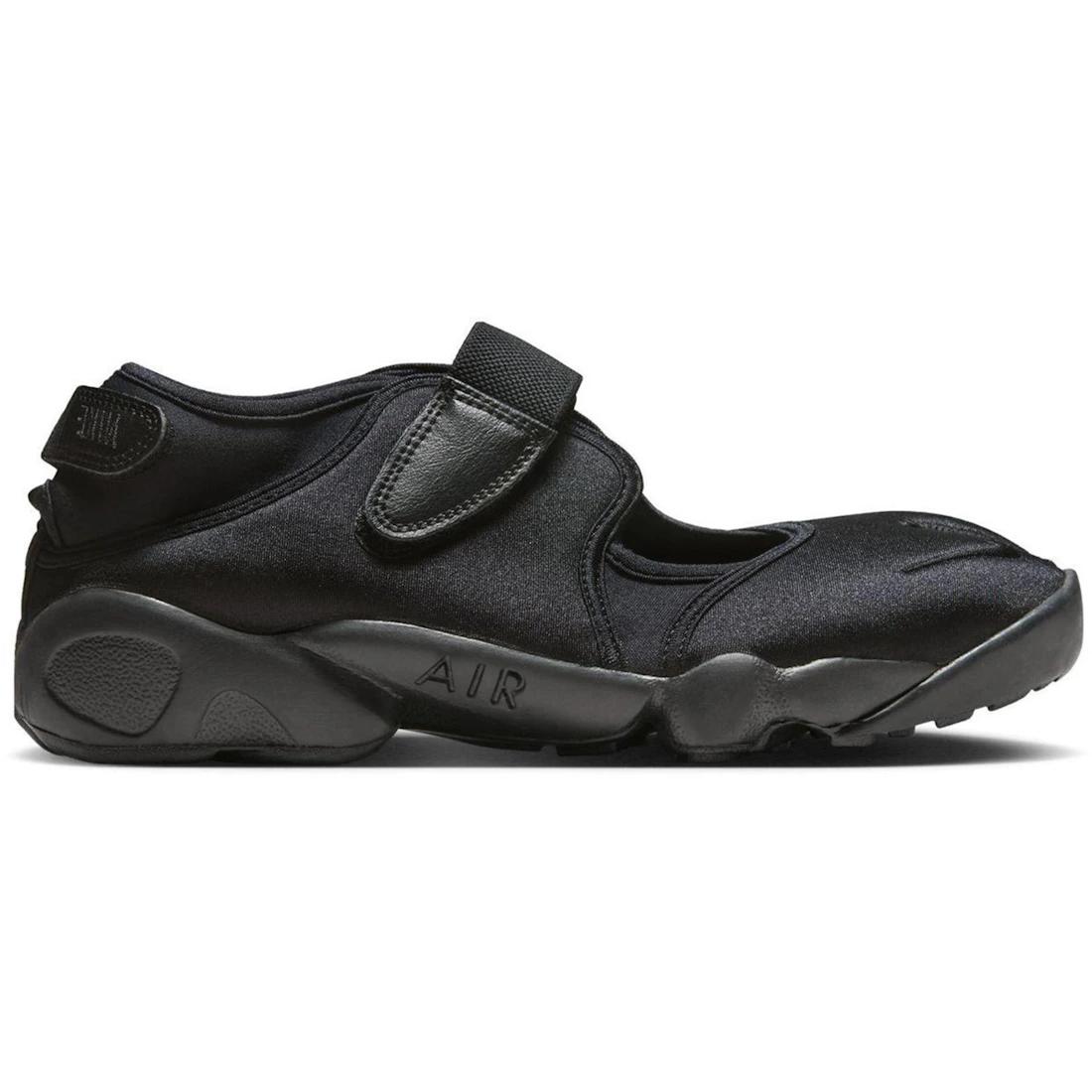 

Кроссовки Nike Air Rift Triple Black Satin (Женский)(IH1990-010) 35.5