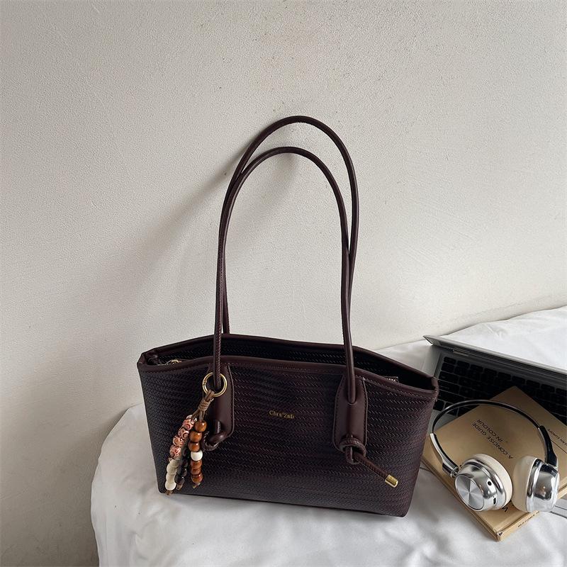 

Foreign-style texture large-capacity bag women s 2025 autumn new retro commuter shoulder underarm bag soft leather tote bag