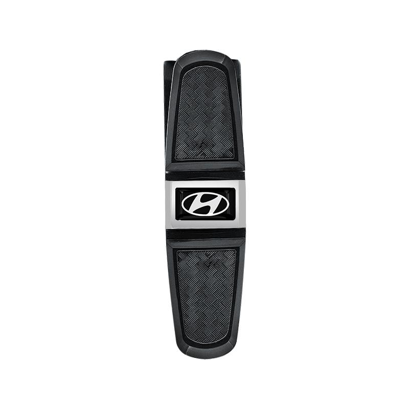 1pcs Car Sun Visor Glasses Box Universal Sunglasses Clip Card For Hyundai I30 I20 IX35 I40 Tucson Getz Sonata Veloster Elantra Solaris