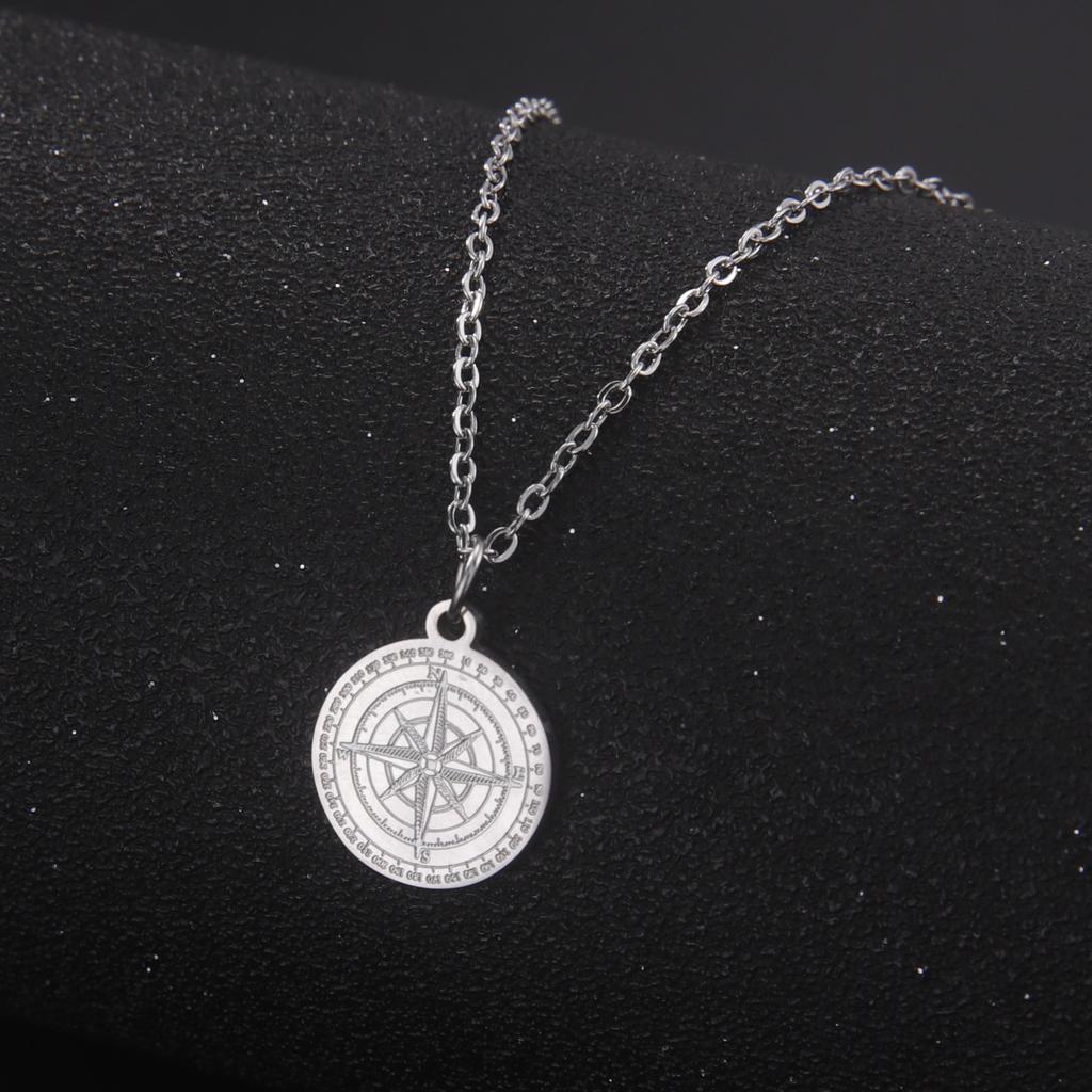 Round Coin Compass Pendant Necklace for Men Women Viking Star Butterfly Stainless Steel Choker Jewelry Hip Hop Accessories Gift