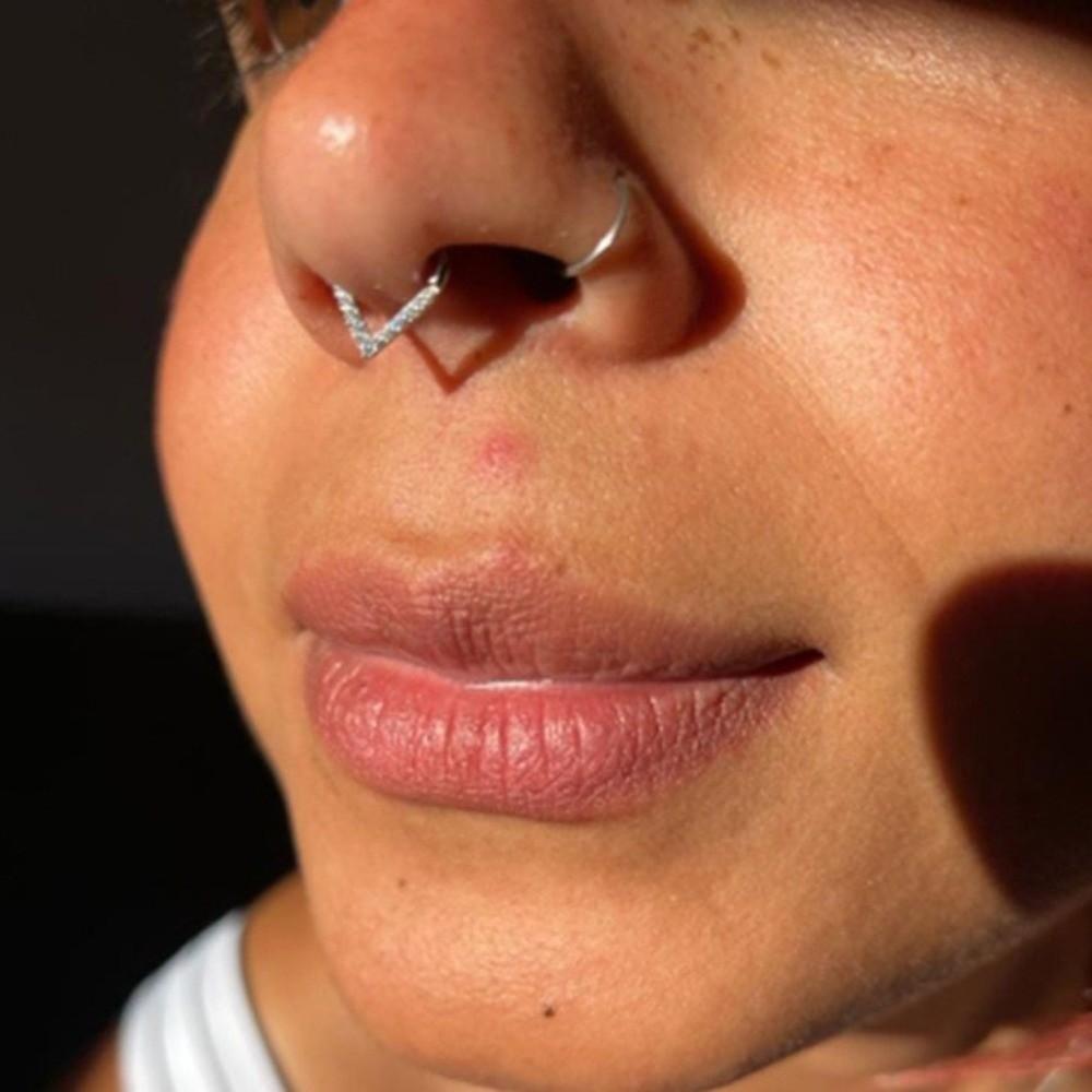 Chirurgischer Stahl Septum Nasen Clicker Tränenform Körperschmuck Strass Nasenring Damen