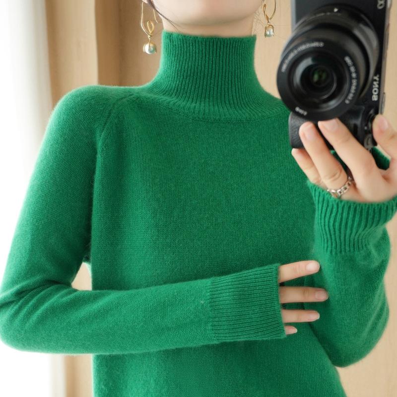 Women's Autumn Winter Korean Style Loose High Neck Solid Color Raglan Sleeve Short Pullover Knit Base Layer