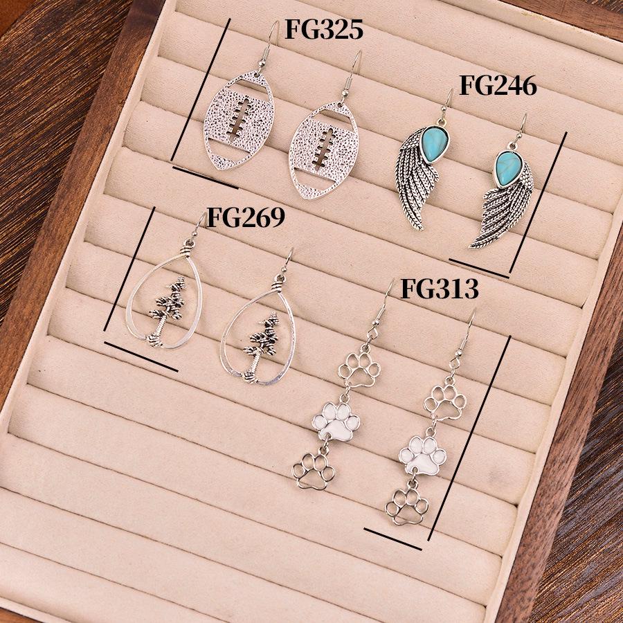 

European & American Style Christmas Puppy Wing Pendant Earrings - Versatile, Simple & Fashionable