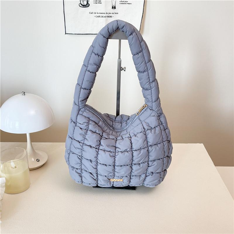 

2025 лето новый нишевый дизайн высокого класса сумка через плечо с косым клапаном хлопковый материал сумка на плечо тренд персонализированная простая женская сумка серый