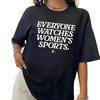 T-shirt 'Tutti guardano lo sport femminile', Maglietta sportiva da donna