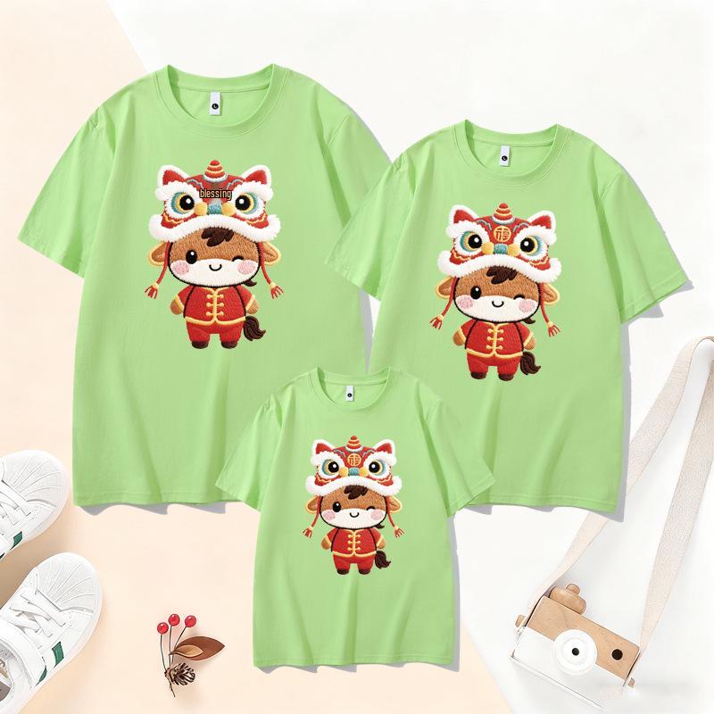 2026 Year of the Horse Red Short Sleeve Parent-Child T-Shirt for New Year Family Portrait