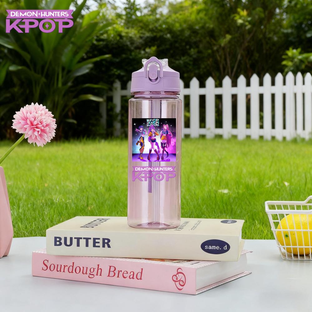 Demon Hunters Rumi Mira Zoey Jinu Celine Plastic Water Cup Pop Drinking Bottle School Huntrix Gourde 800ML KPOP HUNTR X K Kid Friendly Entertaining
