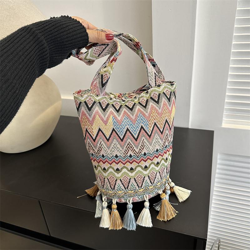 Trendy Ethnic Inspired Large Capacity Bucket Bag 2023 Fashion Striped Women's Handbag