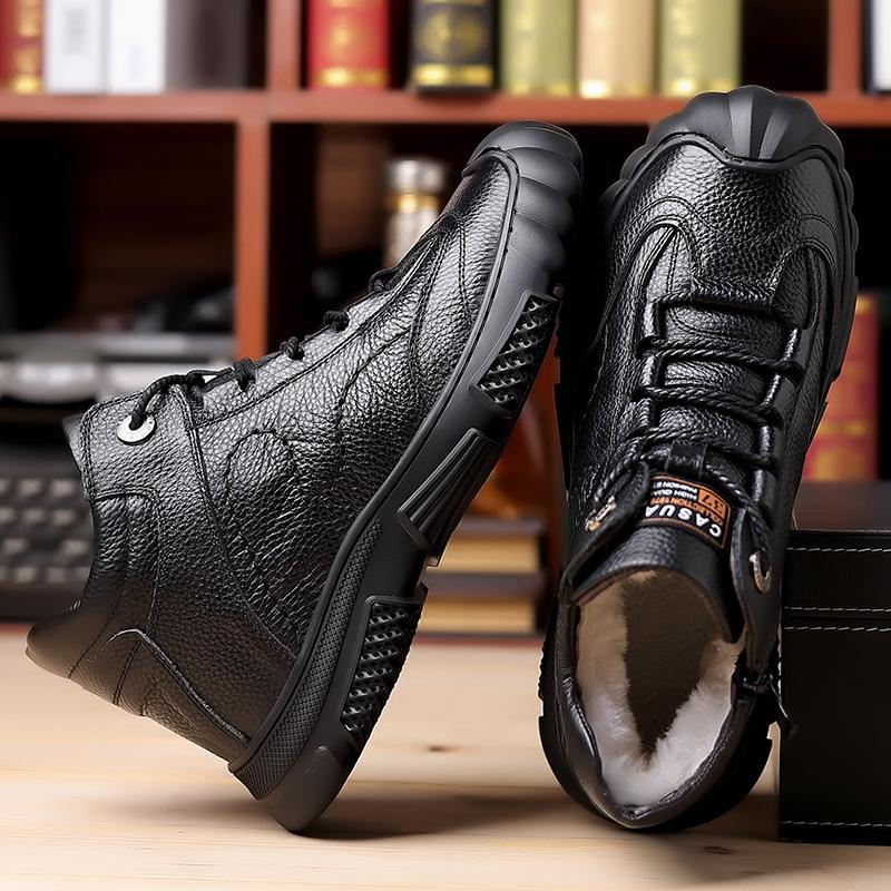 The first layer of cowhide velvet casual cotton boots is in stock for winter warm front strap side zipper real hair inner men's cotton shoes