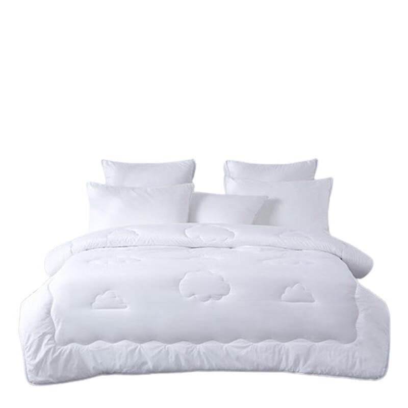 

Mengjie Four Seasons Quilt