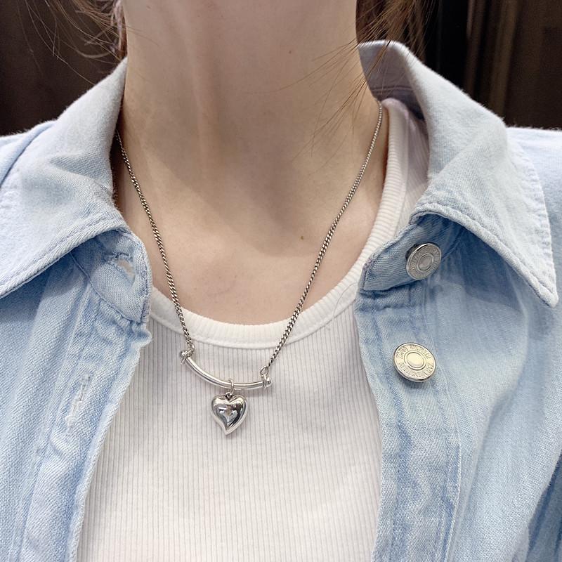 Korean Style Retro Love Heart Necklace - Trendy, Simple Clavicle Chain for Women's Fashion