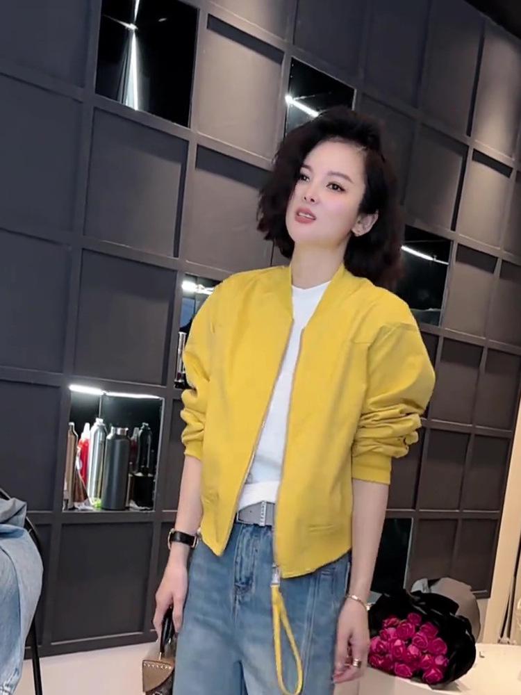 

2025 Весенняя женская маленькая шикарная бейсбольная куртка – Стильная, трендовая и супер горячий короткий топ Medium жёлтый