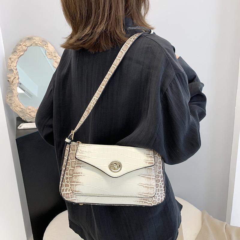 New Textured Genuine Leather Mini Messenger Bag Korean Style Temperament Wild Flap Small Square Bag Simple Messenger Bag for Women
