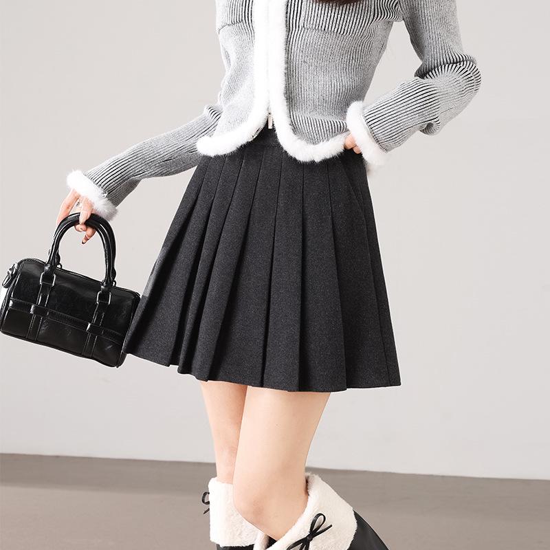 2025 Fall/Winter Fresh College Style High Waist Woolen Pleated Skirt