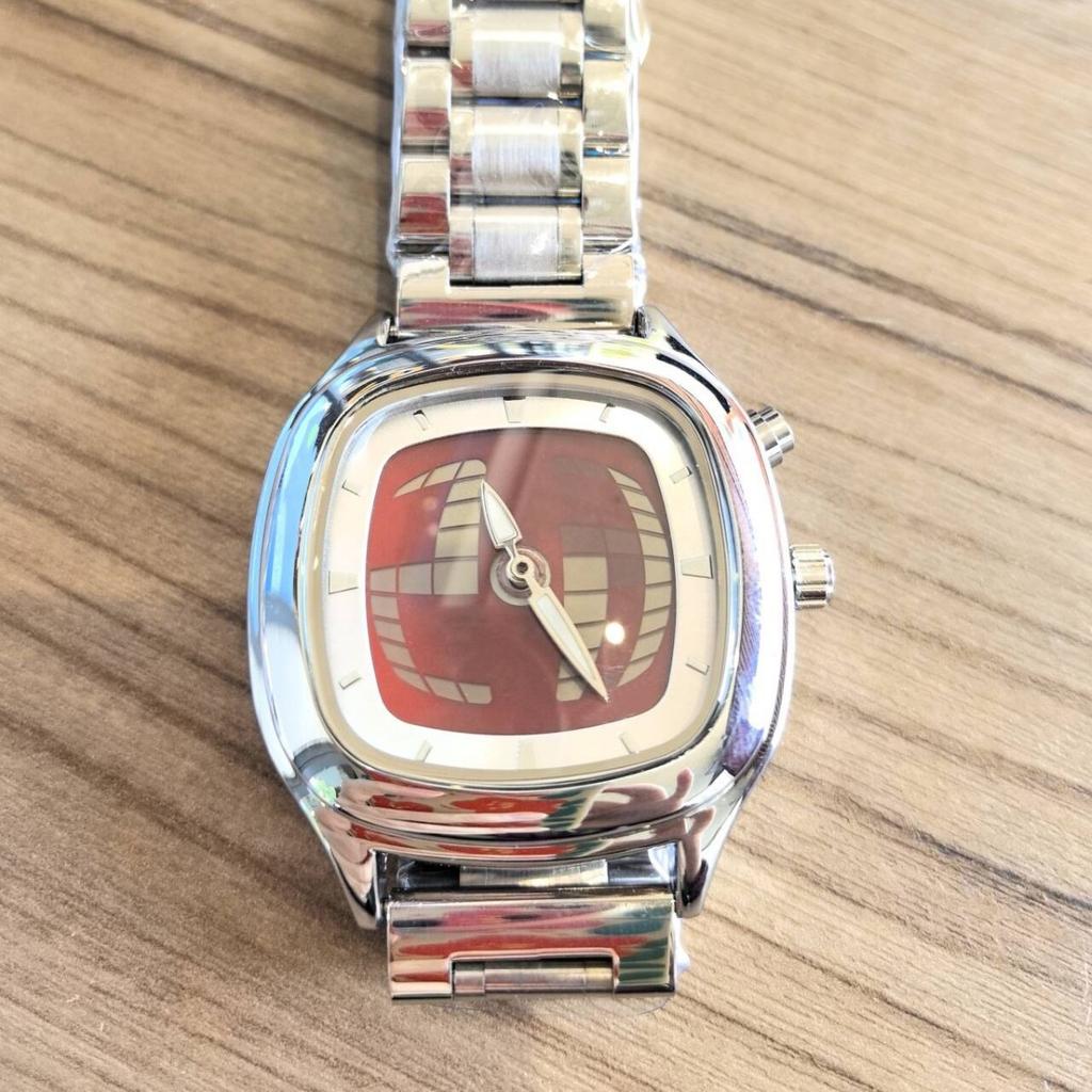 UTHAI CQ401 Fashionable Men watch Non Mechanical Dual Display Cool Dynamic Digital Retro Quartz Watchwatches for man