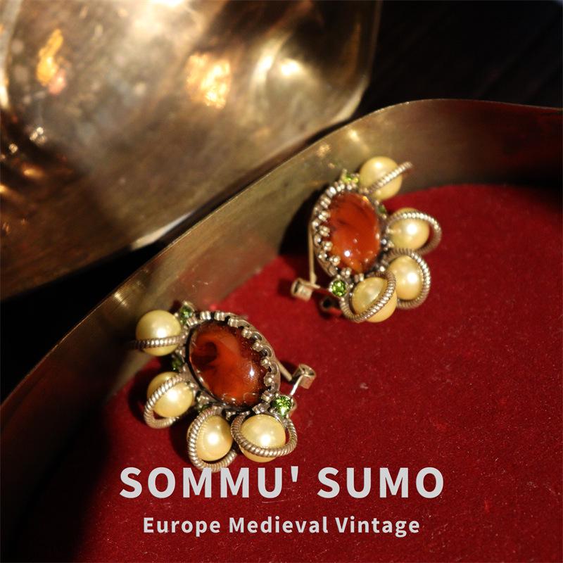 Feng Chui Ban Xia Zhao Liying Retro Hong Kong Style Earrings with Necklace for Women