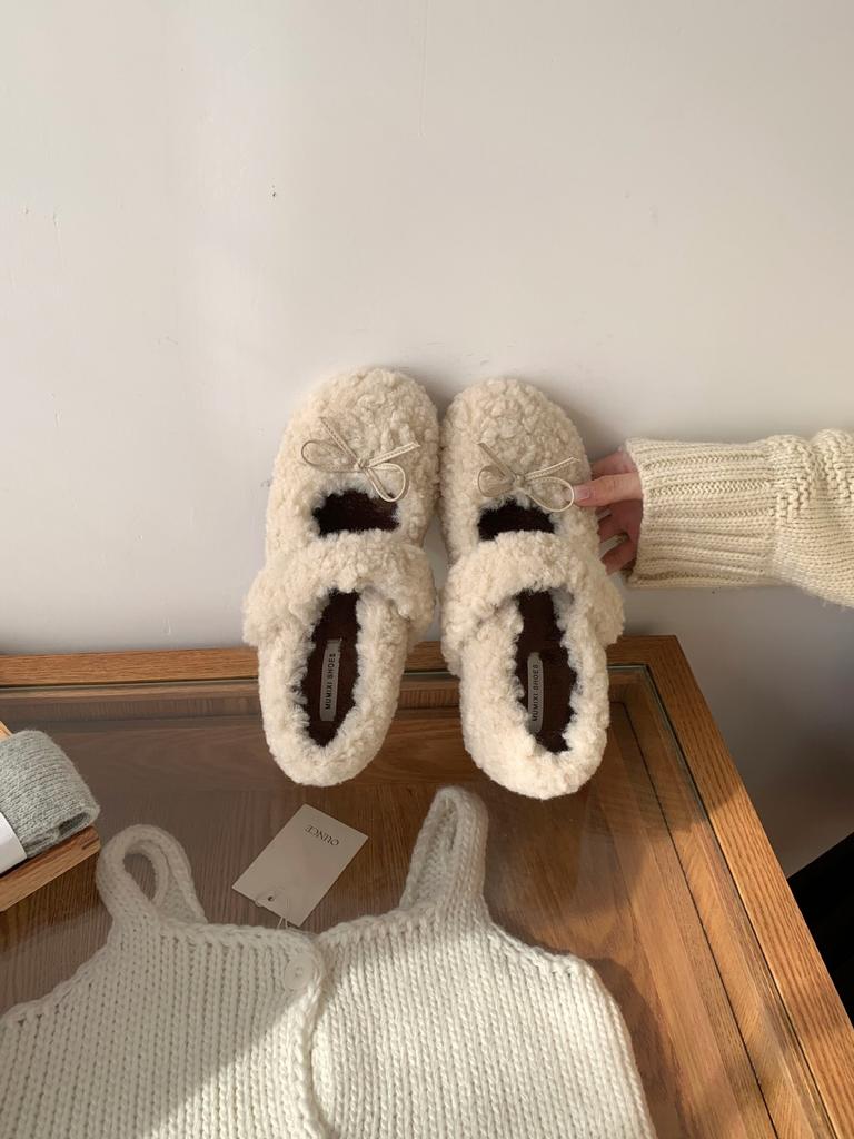 2025 autumn and winter new round head bow inner slope heel ballet fluffy fabric Doudou non-slip women's single shoes