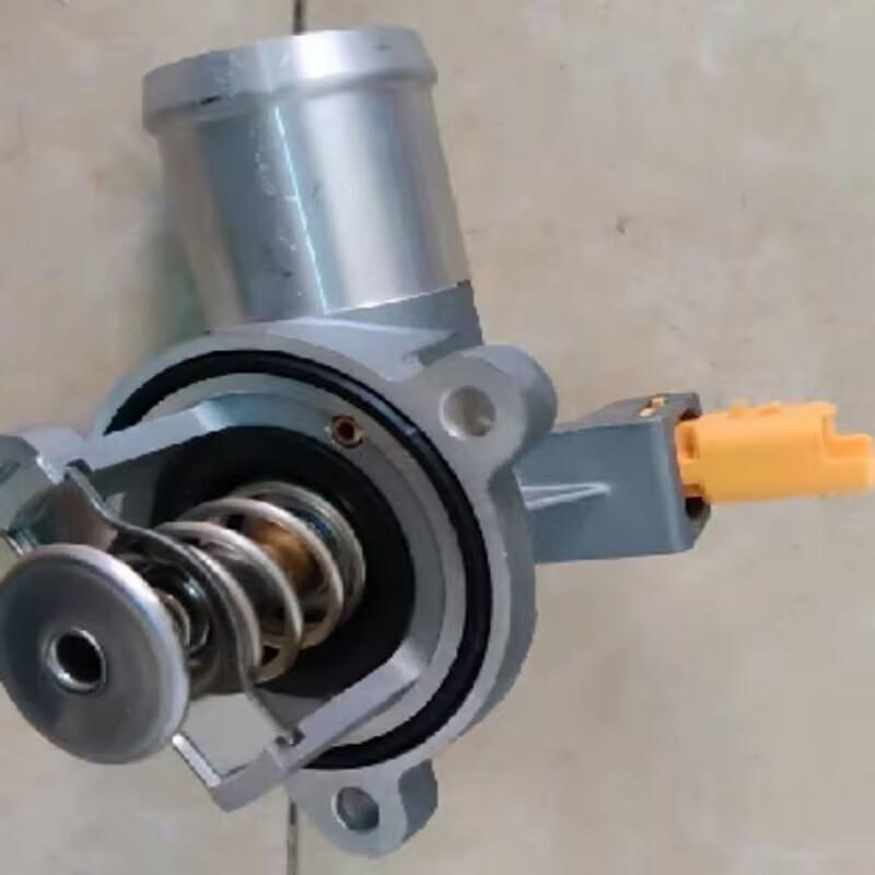 Thermostat for Chinese SAIC ROEWE 950 360 RX5 MG HS ZS Engine 1.5T 2.0T Auto Car Motor Parts