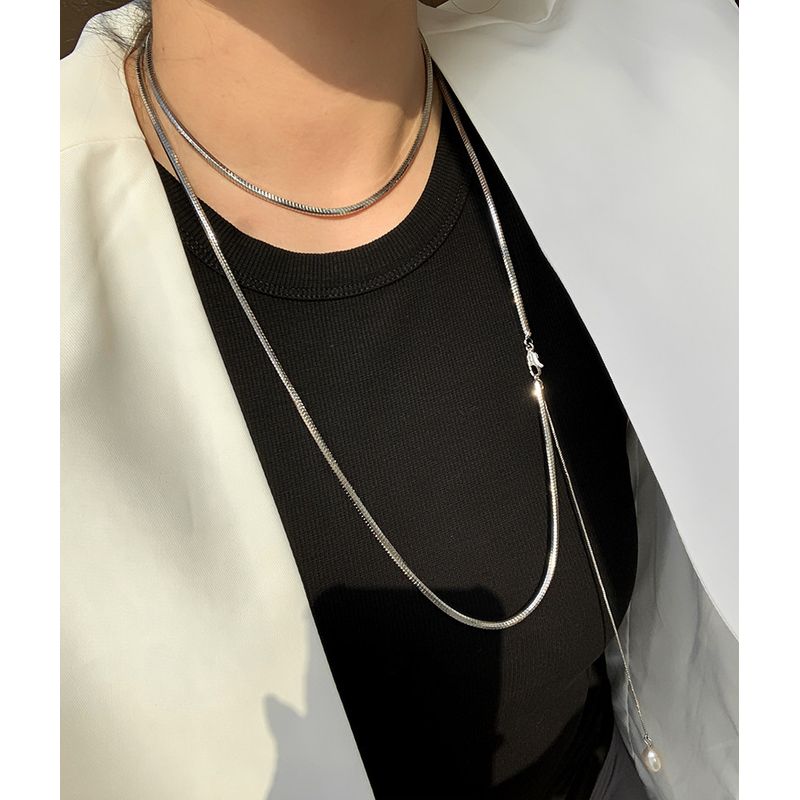Niche Style Metal Square Women's Elegant High-End Sweater Necklace