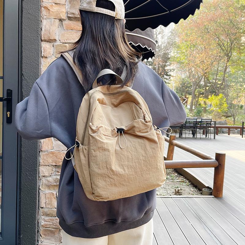 New Fashion Versatile Backpack Large Capacity Leisure Travel Backpack Simple Student School Bag