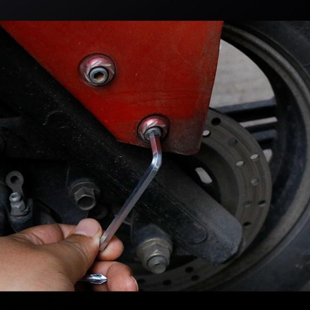 Kit di attrezzi per veicoli elettrici, prese di uso comune, chiavi inglesi, cacciaviti, strumenti di manutenzione di emergenza per biciclette servoassistite.