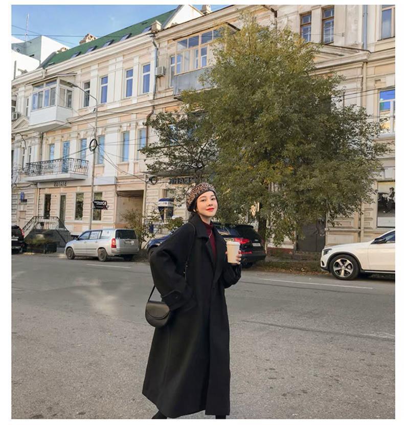 Dámský vlněný kabát černé barvy střední délky nad koleno, Hepburn styl, korejský styl, volný střih, styl Mori, připravený na zimu.