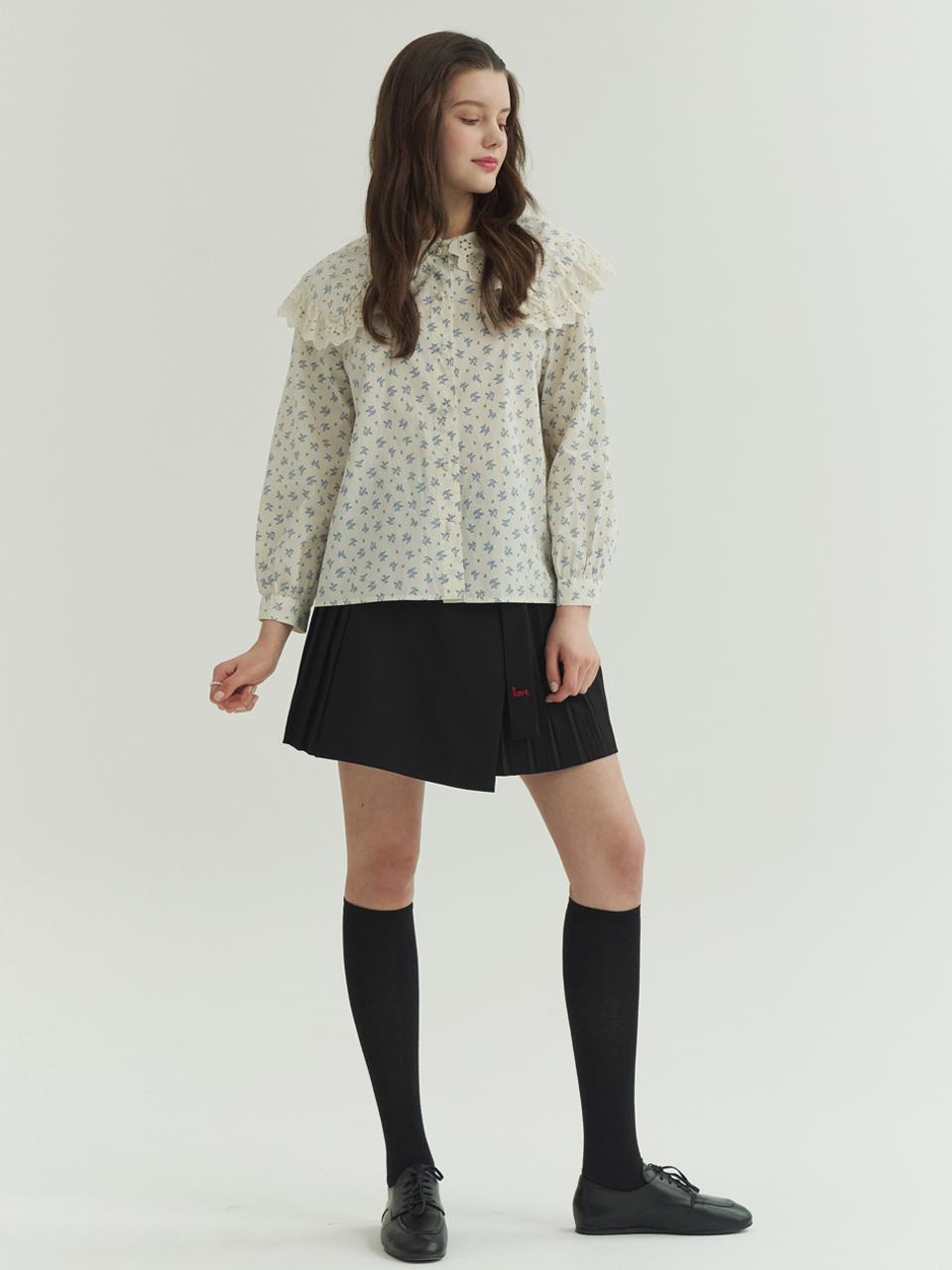 Royal Decaside Royal Frill Blouse Cream Free