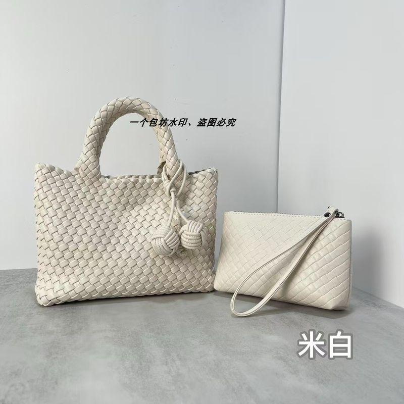 

Hand-Woven Vegetable Basket Small Bag Pairs Portable Leather Handbag Casual Handbag Different Size Bags Sewing Ball Beige