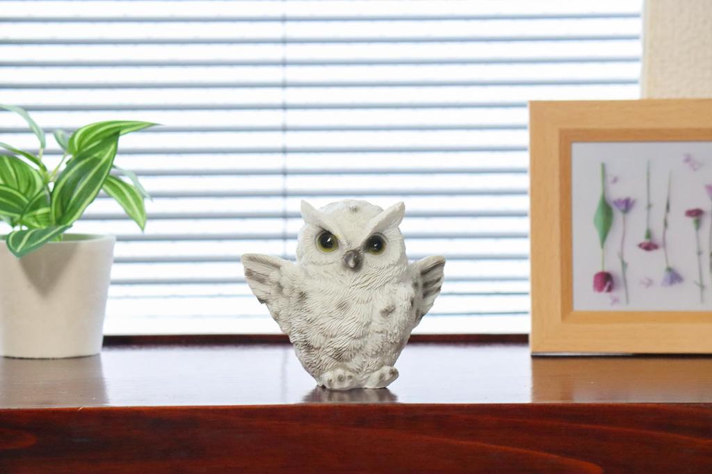 Castle Enterprises Small White Owl with Feathers, 8cm Long, Set of 10, "No Hardship" - God of Learning in Europe, For Commercial Use