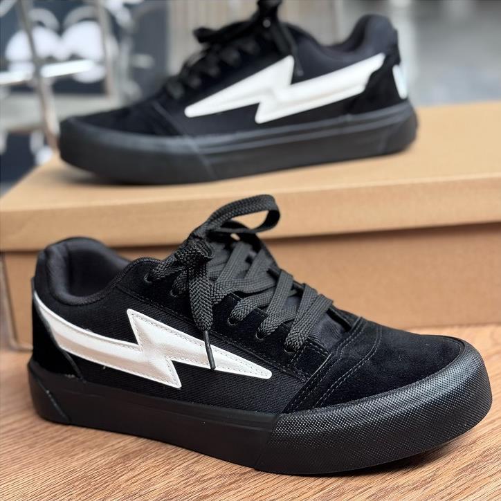Street Cool Men Canvas Casual Shoes Fashion Flat Skate Shoes Young Man Cool Loafers