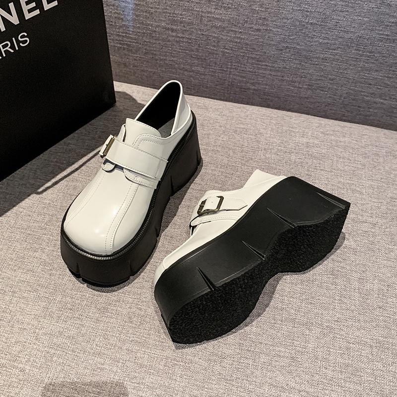 Fashion New Lolita Women Shoes Buckle Strap Heel Height 8CM Platform Shoes Woman Gothic Ankle Rock Boots Woman Patent Leather Shoes