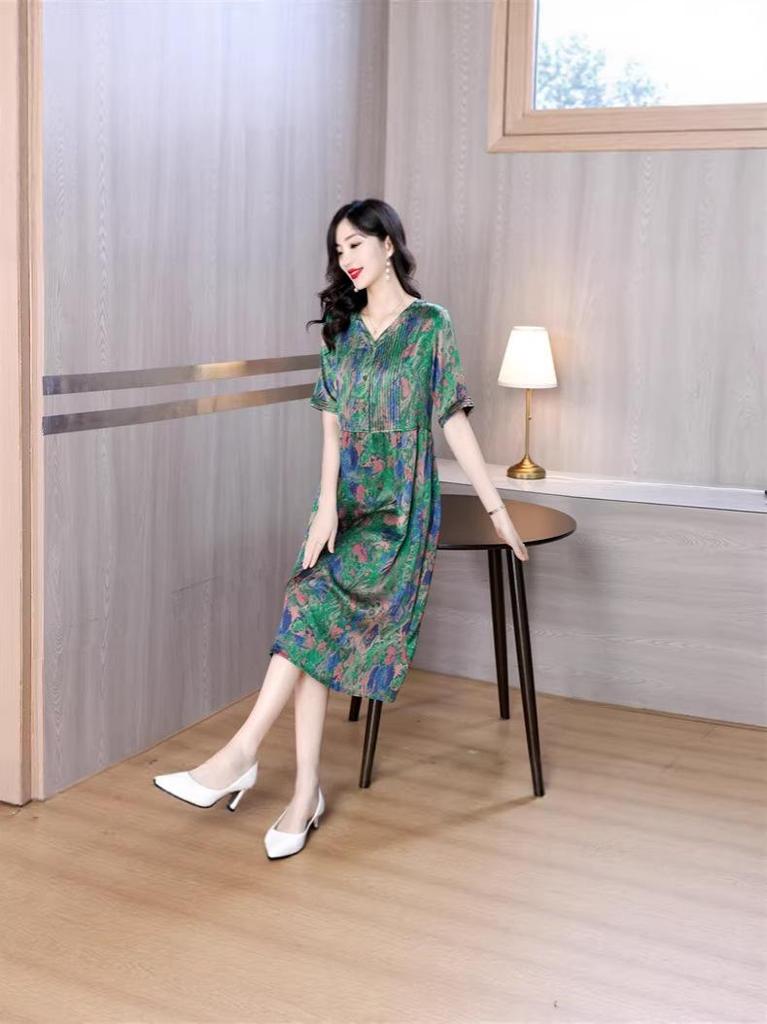Thirteen Rows Women's Satin Print Casual Dress, Slimming Fit for Middle-Aged Moms, Short Sleeve