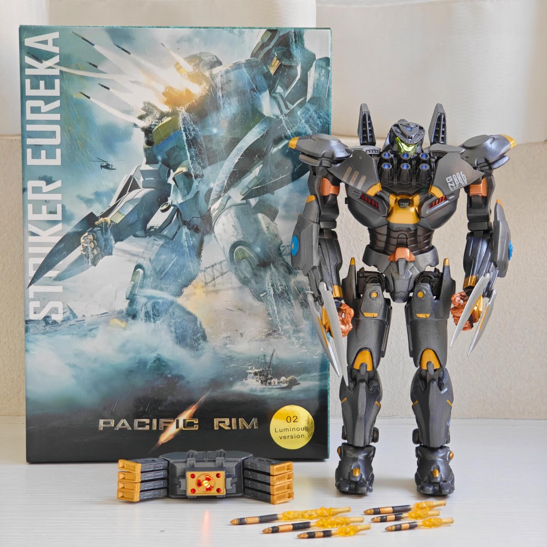 

18CM Luminous Version Pacific Emit Figure Striker Eureka Striker Eureka Model Toys Rim Collection Doll Gift