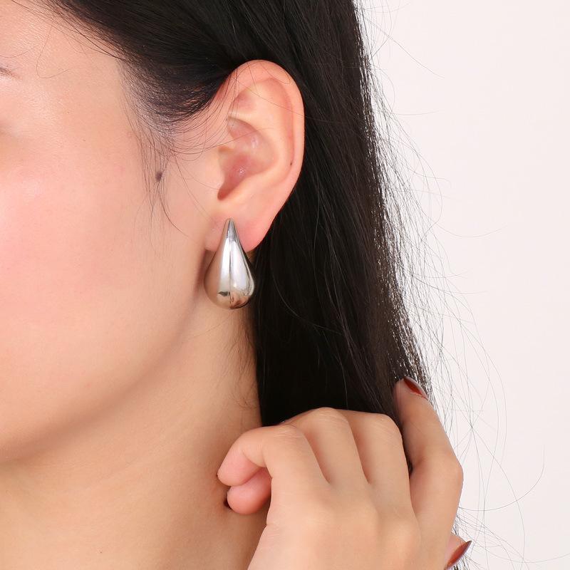 Earrings Fashion Simple Tears Eyes Earrings Temperament Versatile Glossy Comma Hollow Earrings