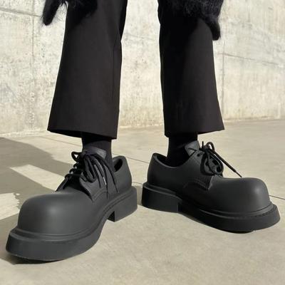 Neue Plattform Damen Slipper Runde Zehenpartie Klobige Retro Flache Schuhe Damen Slip-on Casual Damen Low Top Dicke Sohle Einzelner Schuh