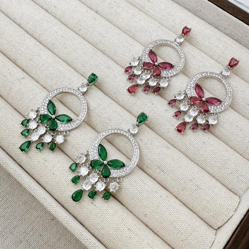 Exquisite Butterfly Tassel Earrings & Necklace Set: Light Luxury, Striking Design