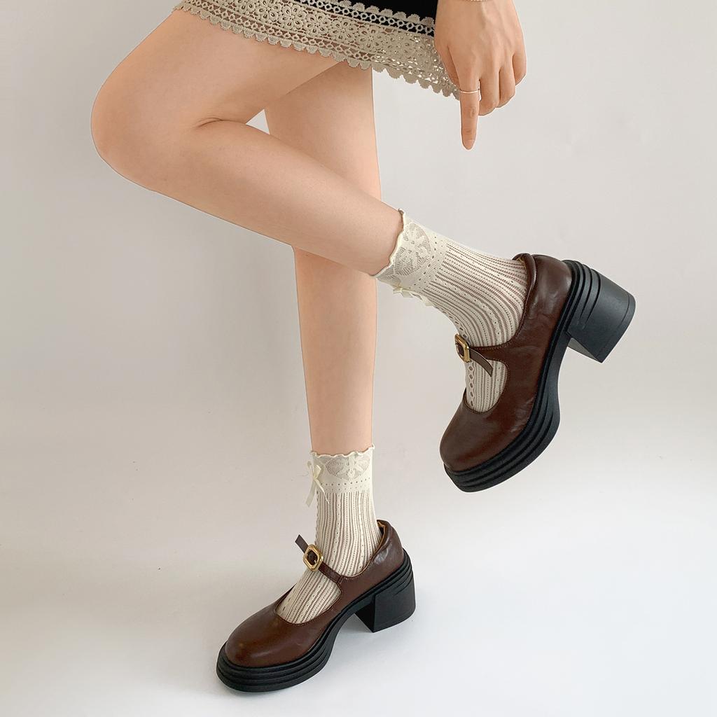 Retro brown small man thick heel heightened small leather shoes women's 2025 new summer skirt Mary Jane single shoes