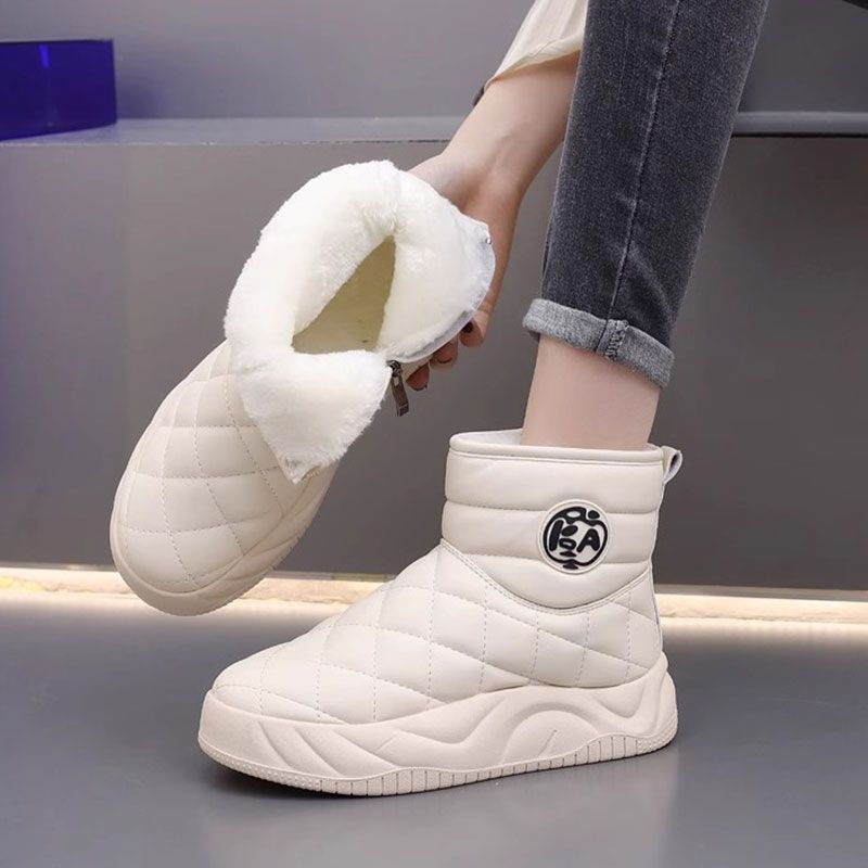 Snow cotton women's 2025 new bread winter versatile velvet thickened short boots waterproof and non-slip Northeast cotton shoes