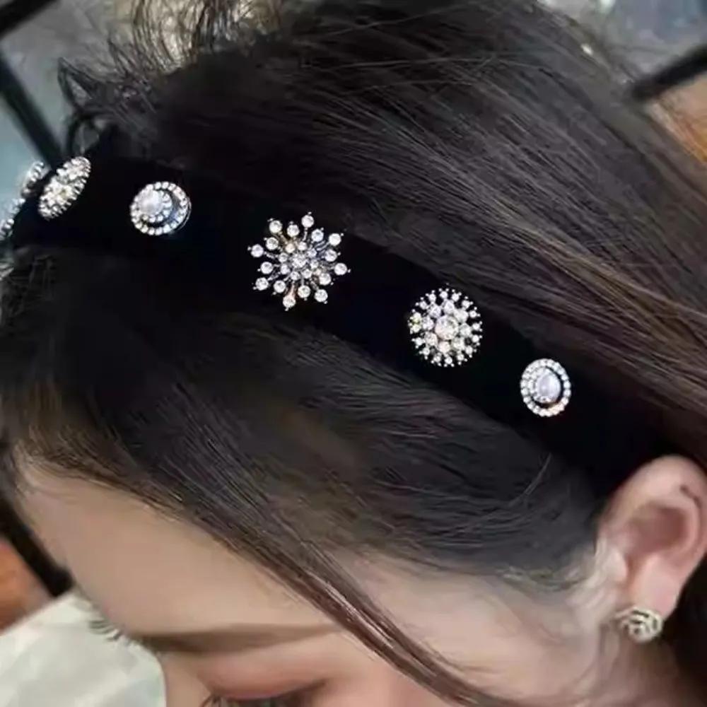 Headband Pearl Cubic Velvet Luxury Cubic Pearl Jennie Hairband Antique Thin body (black)