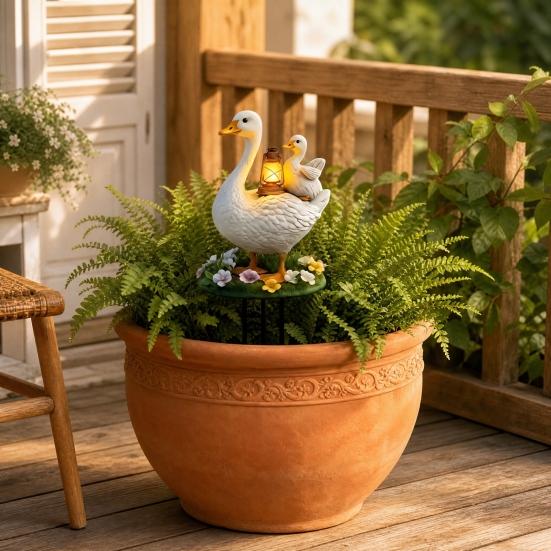 Yousheng 2D Animal Garden Stake, Cute Duck Yard Art Stake, Rusty Squirrel Garden Decoration for Yard Tree Lawn Flower