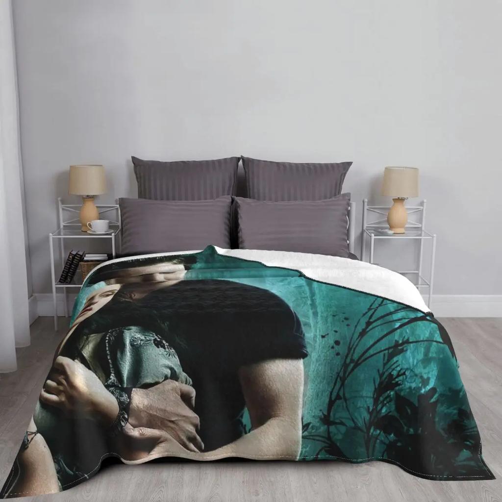 Edward Bella Vampire Plush Blanket The Twilight Saga Movie Creative Throw Blanket for Bed Sofa Couch 200x150cm Quilt