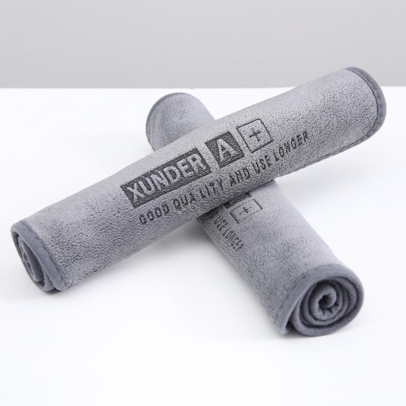 

Двустороннее плюшевое полотенце из микрофибры для мытья автомобиля - Безворсовое, Впитывающее воду и Не линяющее для чистки автомобиля 30x60 cm серый